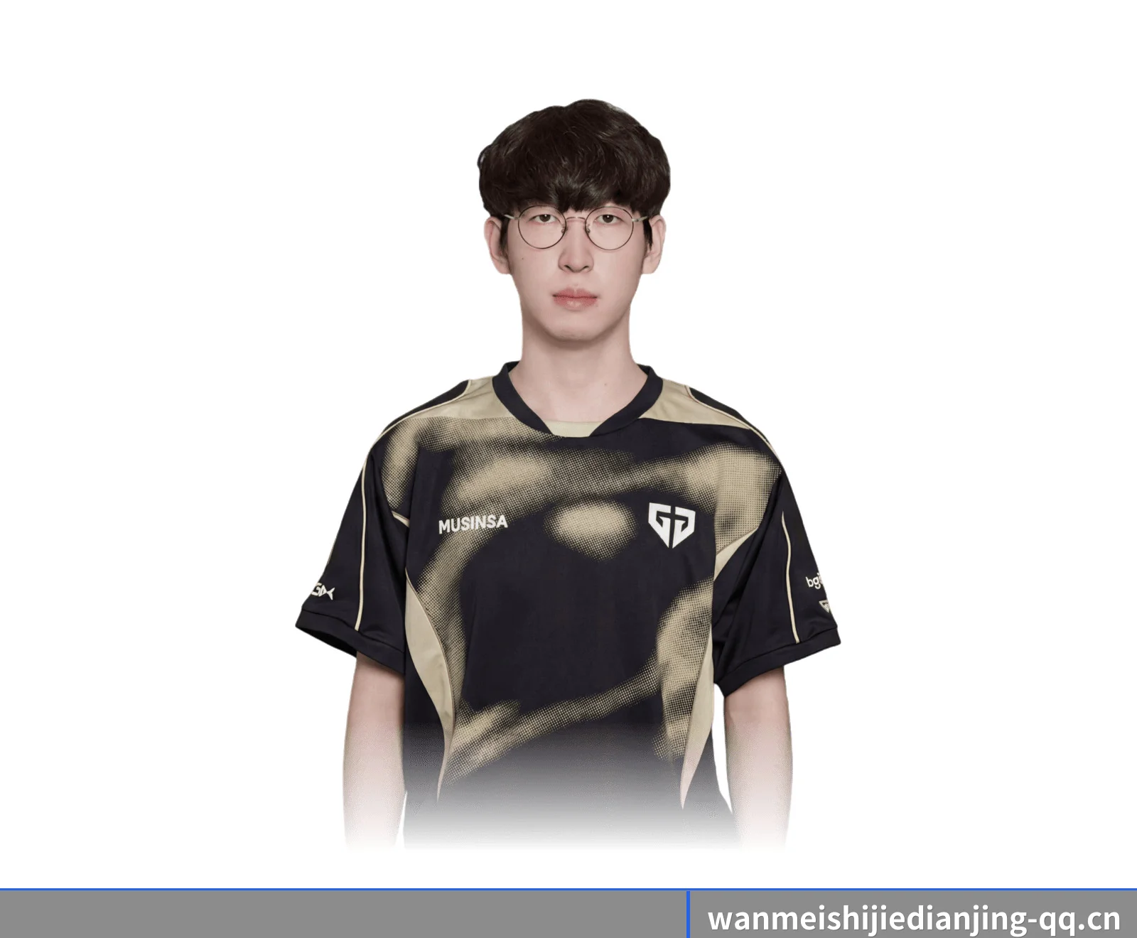 完美世界电竞五大竞技矩阵 · 全景贯通实况演播与毫秒计分